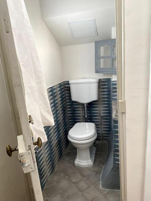 איל-סור-לה-סורג La Loge Familiale: 110M2, Place Rose Goudard, Ac מראה חיצוני תמונה